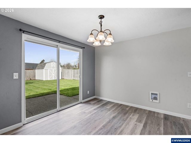 127 SW Poplar Ct, Mcminnville, OR 97128