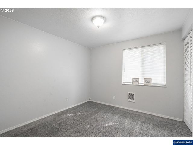 127 SW Poplar Ct, Mcminnville, OR 97128