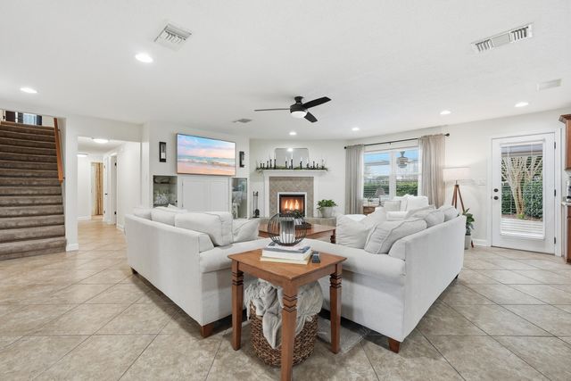 130 Lake Lorraine Circle, Shalimar, FL 32579