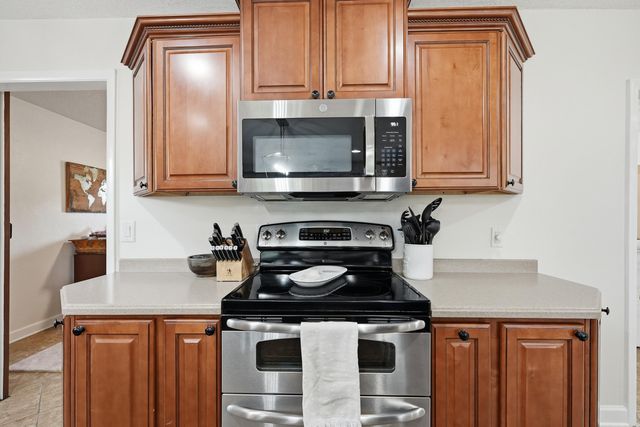 130 Lake Lorraine Circle, Shalimar, FL 32579