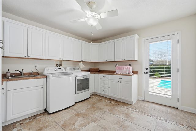 130 Lake Lorraine Circle, Shalimar, FL 32579