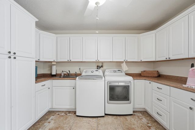 130 Lake Lorraine Circle, Shalimar, FL 32579