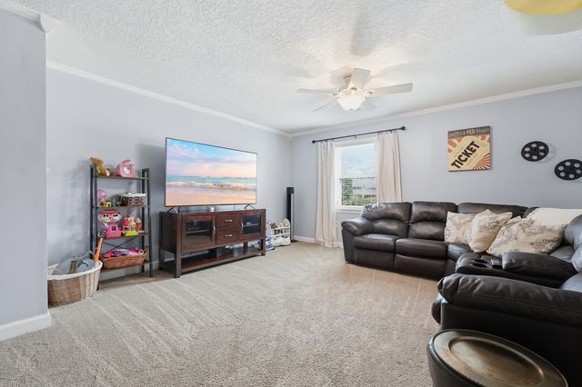 130 Lake Lorraine Circle, Shalimar, FL 32579