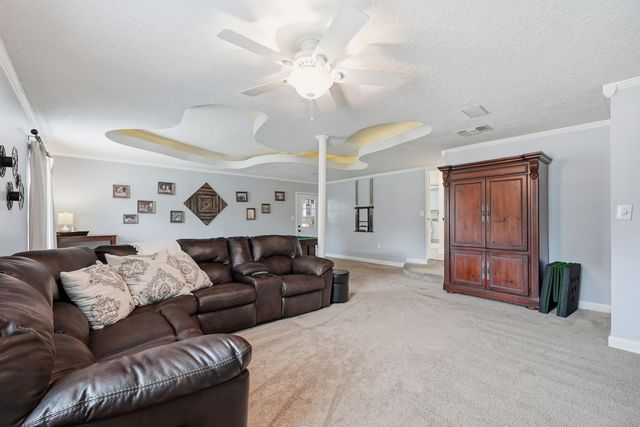 130 Lake Lorraine Circle, Shalimar, FL 32579