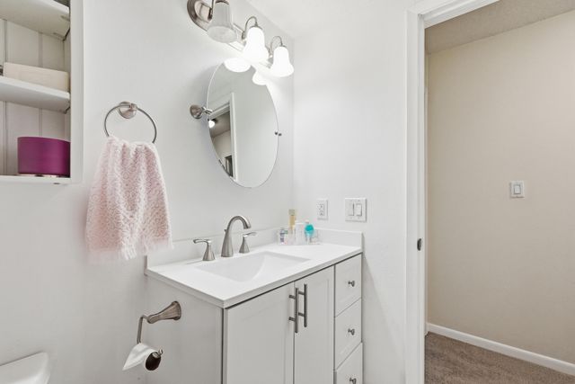 130 Lake Lorraine Circle, Shalimar, FL 32579