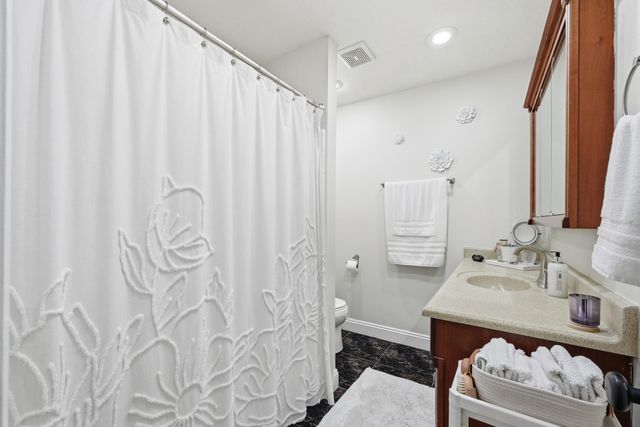 130 Lake Lorraine Circle, Shalimar, FL 32579