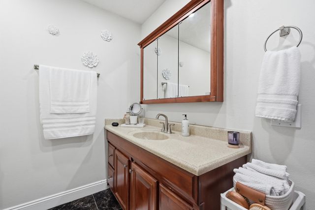 130 Lake Lorraine Circle, Shalimar, FL 32579