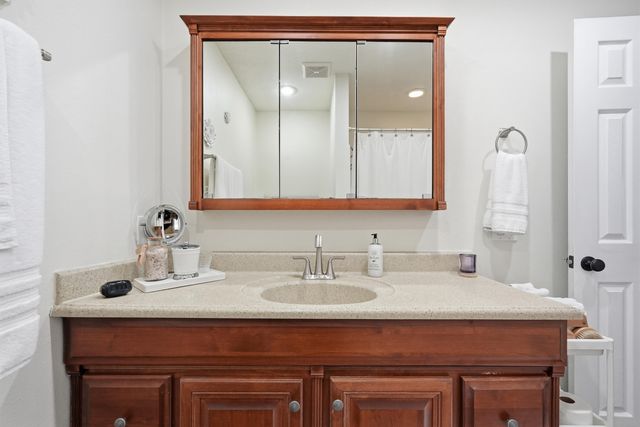 130 Lake Lorraine Circle, Shalimar, FL 32579