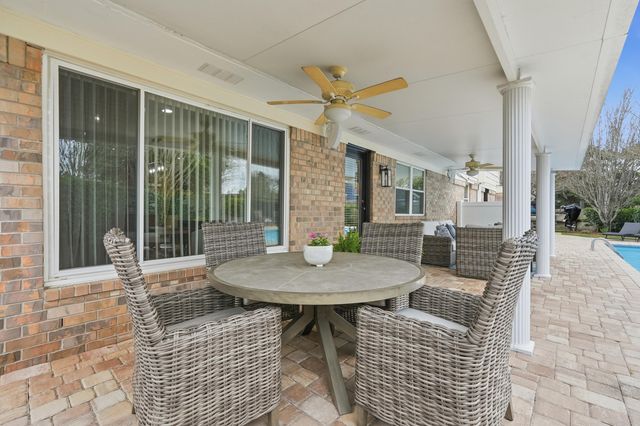 130 Lake Lorraine Circle, Shalimar, FL 32579