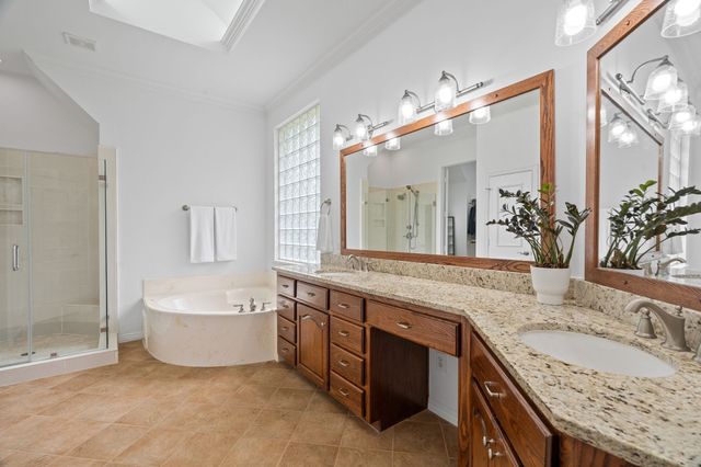 122 W Carruth Lane, Double Oak, TX 75077