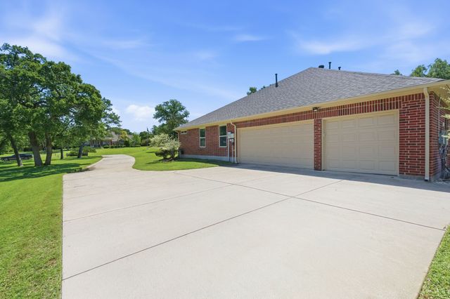 122 W Carruth Lane, Double Oak, TX 75077