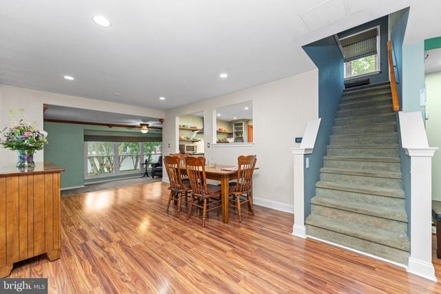 5 MAPLE ST, North Wales, PA 19454