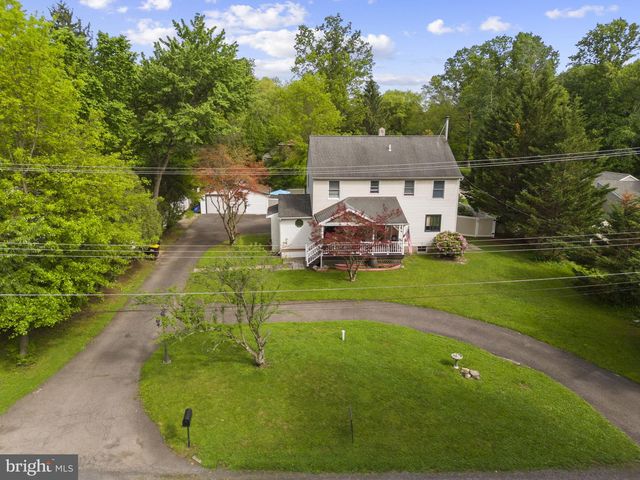 5 MAPLE ST, North Wales, PA 19454