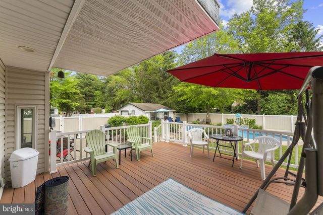 5 MAPLE ST, North Wales, PA 19454