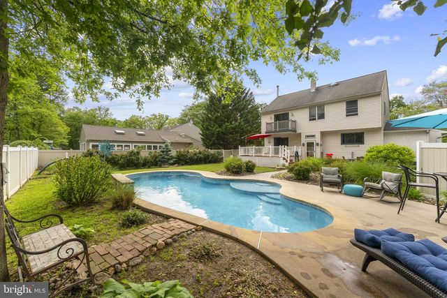 5 MAPLE ST, North Wales, PA 19454