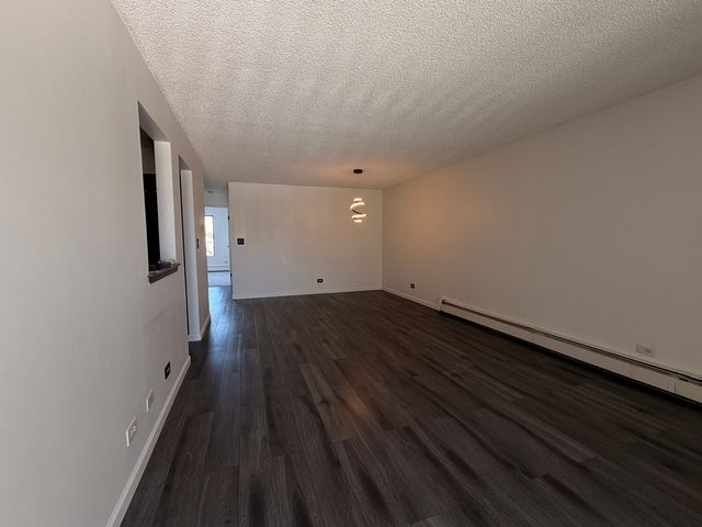 149 Gregory Street 10, Aurora, IL 60504