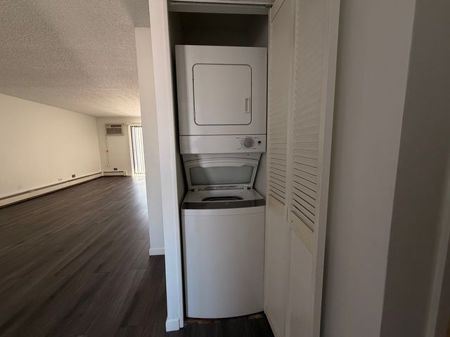 149 Gregory Street 10, Aurora, IL 60504