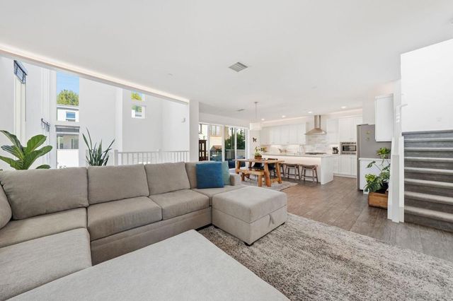 8337 Summit way, San Diego, CA 92108