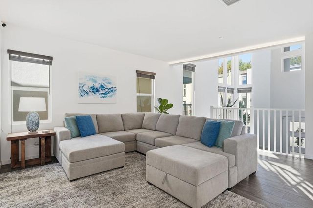 8337 Summit way, San Diego, CA 92108