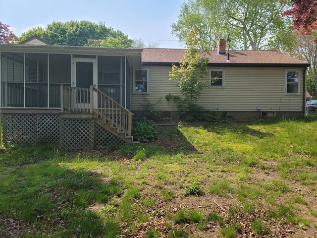 34 Doherty Ave, Somerset, MA 02726