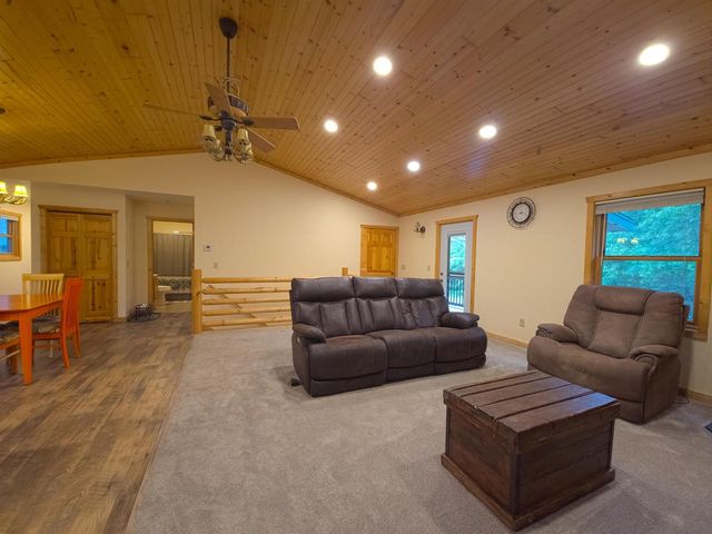 N7886 Highway 80, New Lisbon, WI 53950