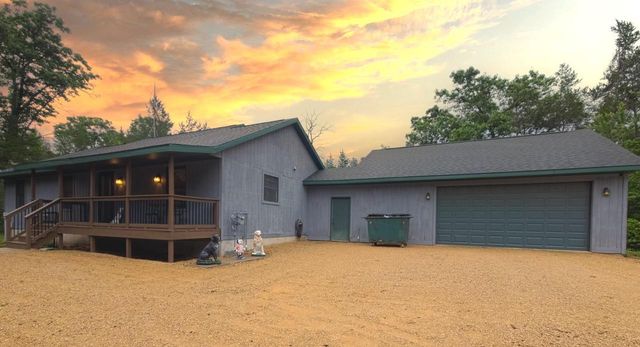 N7886 Highway 80, New Lisbon, WI 53950