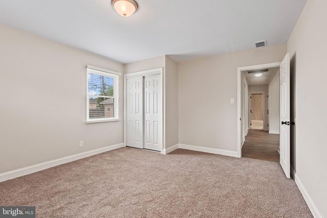 66 CHESTERFIELD DR, New Castle, DE 19720