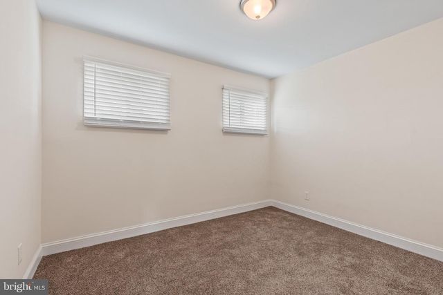 66 CHESTERFIELD DR, New Castle, DE 19720