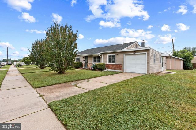 66 CHESTERFIELD DR, New Castle, DE 19720