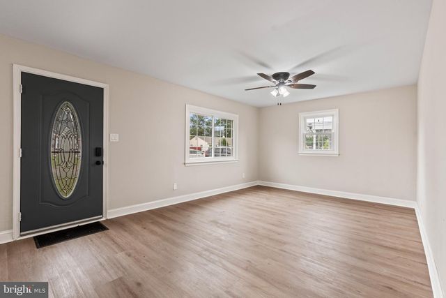 66 CHESTERFIELD DR, New Castle, DE 19720
