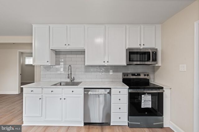 66 CHESTERFIELD DR, New Castle, DE 19720