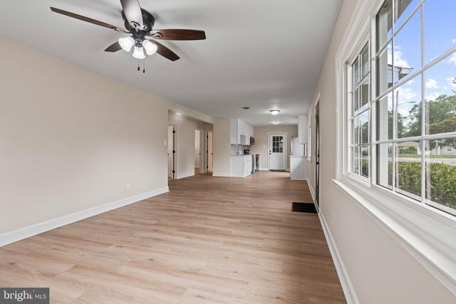 66 CHESTERFIELD DR, New Castle, DE 19720