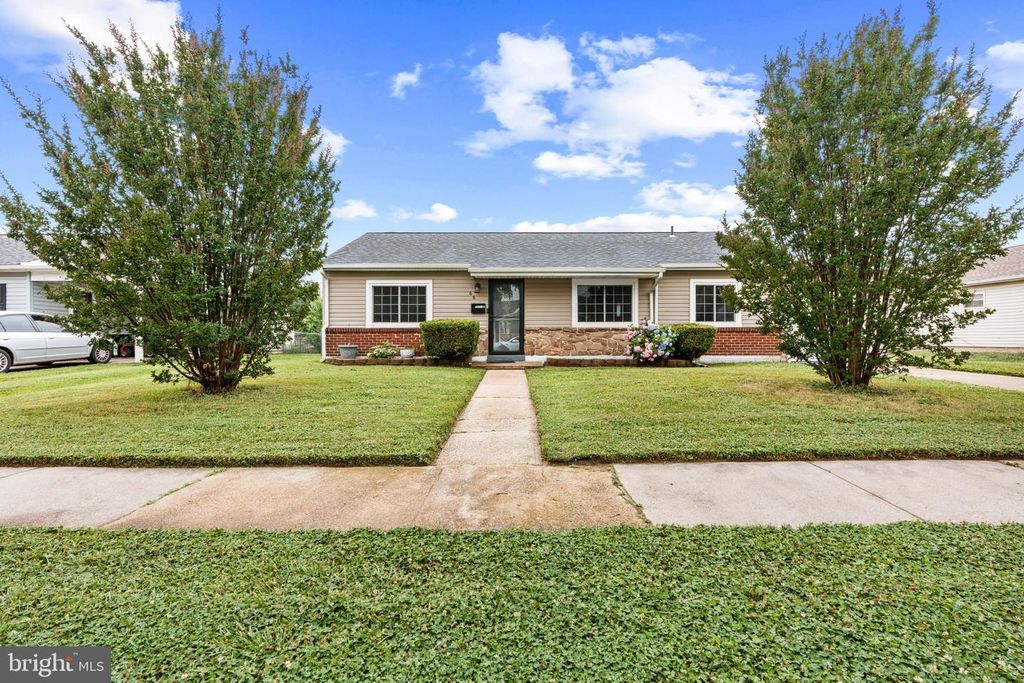 66 CHESTERFIELD DR, New Castle, DE 19720