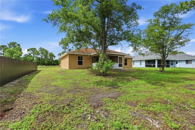 919 Winters ST E, Lehigh Acres, FL 33974