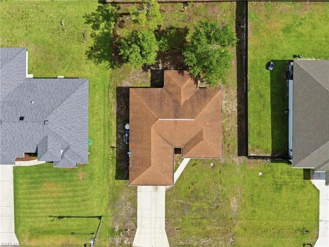 919 Winters ST E, Lehigh Acres, FL 33974
