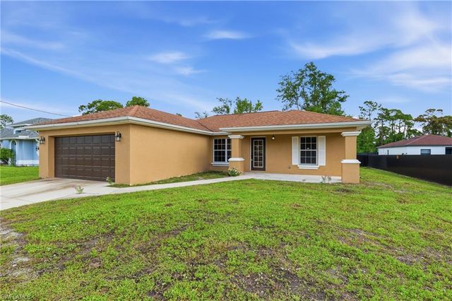 919 Winters ST E, Lehigh Acres, FL 33974
