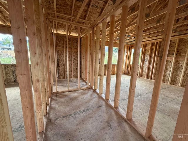 2463 E 3rd Street, Moscow, ID 83843