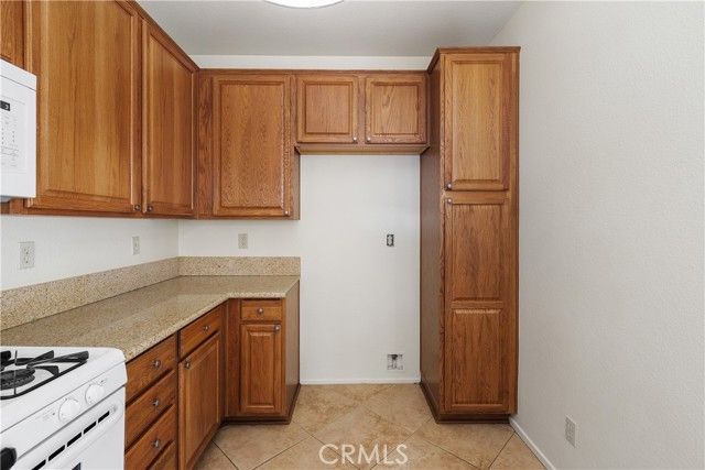 93 Kansas 202, Redlands, CA 92373