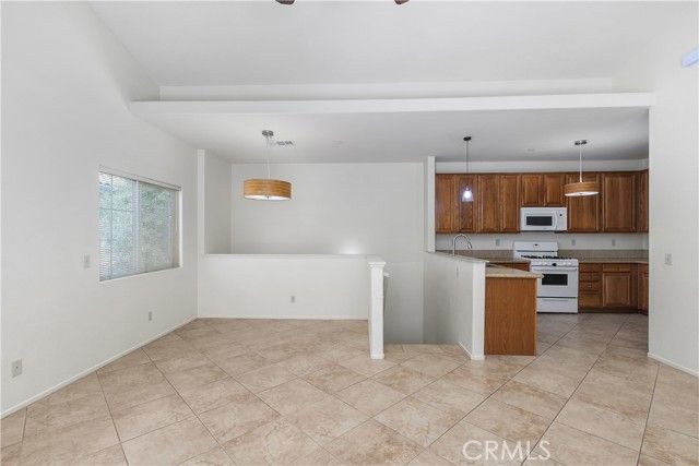 93 Kansas 202, Redlands, CA 92373