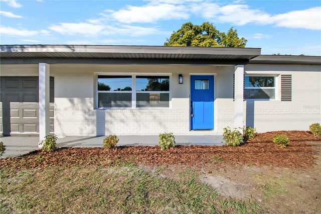 8537 74TH AVENUE N, Seminole, FL 33777
