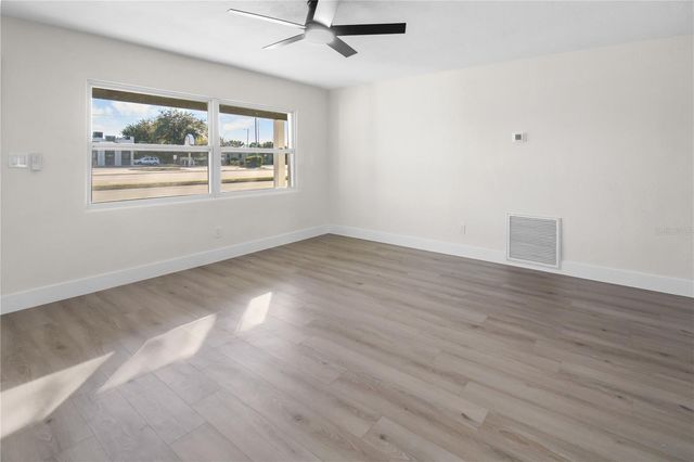 8537 74TH AVENUE N, Seminole, FL 33777