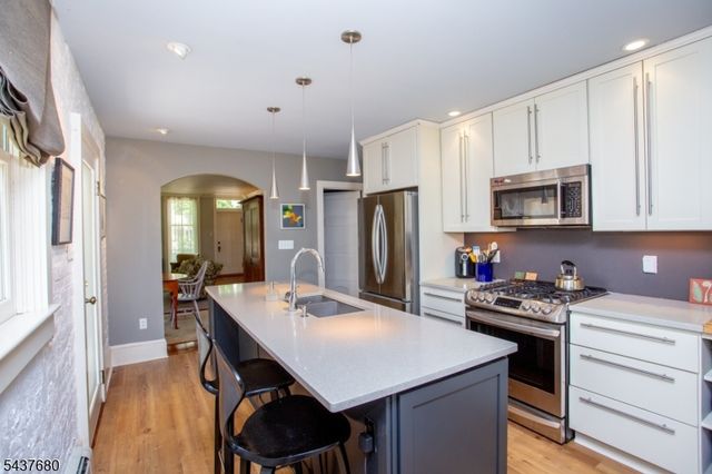 55 Elm St, Lambertville City, NJ 08530