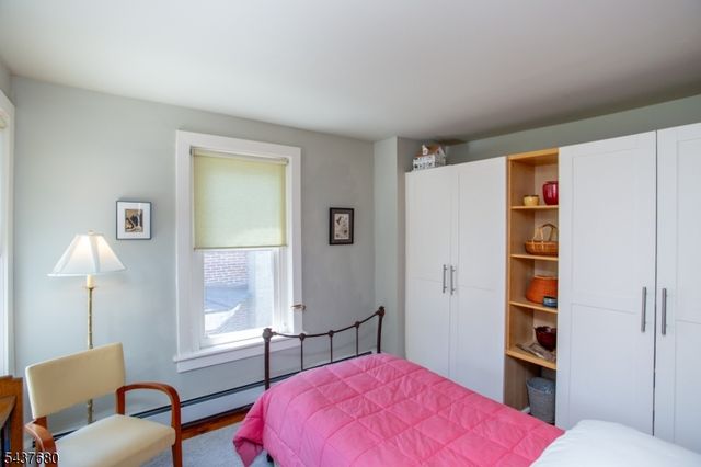 55 Elm St, Lambertville City, NJ 08530
