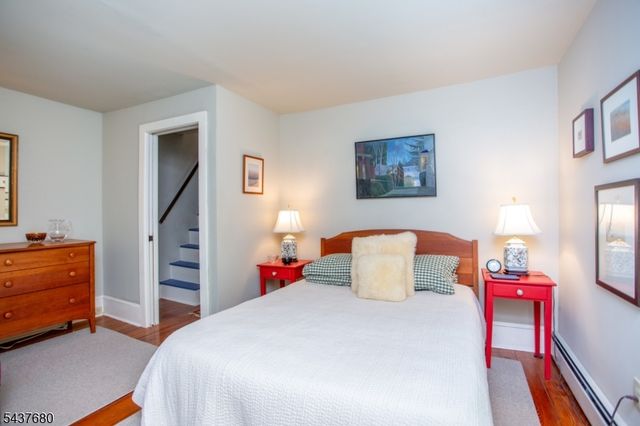 55 Elm St, Lambertville City, NJ 08530
