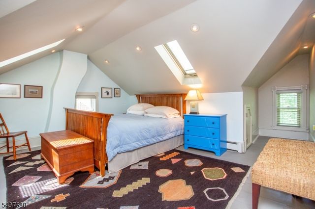 55 Elm St, Lambertville City, NJ 08530