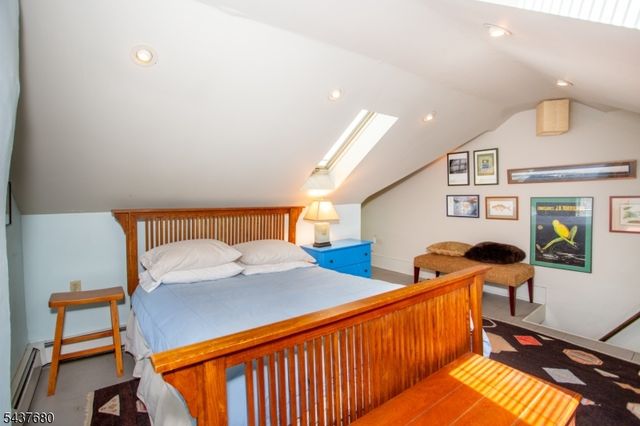55 Elm St, Lambertville City, NJ 08530