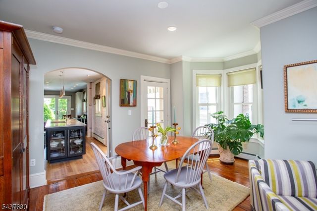 55 Elm St, Lambertville City, NJ 08530