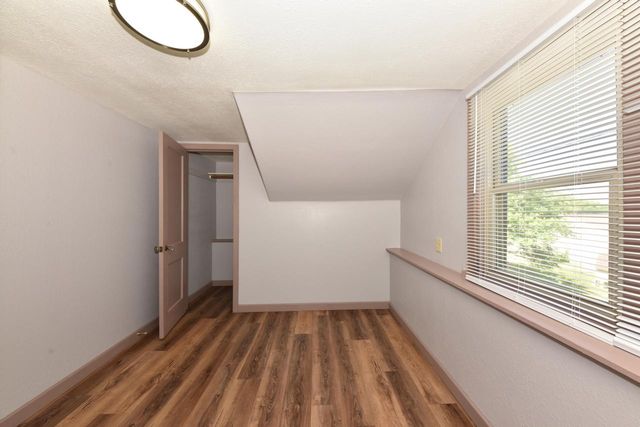 N96W20275 County Line ROAD, Menomonee Falls, WI 53051