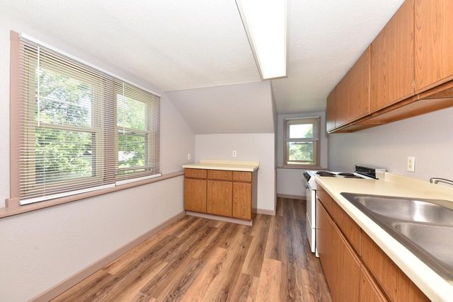 N96W20275 County Line ROAD, Menomonee Falls, WI 53051