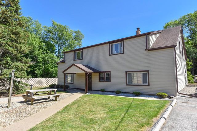 N96W20275 County Line ROAD, Menomonee Falls, WI 53051